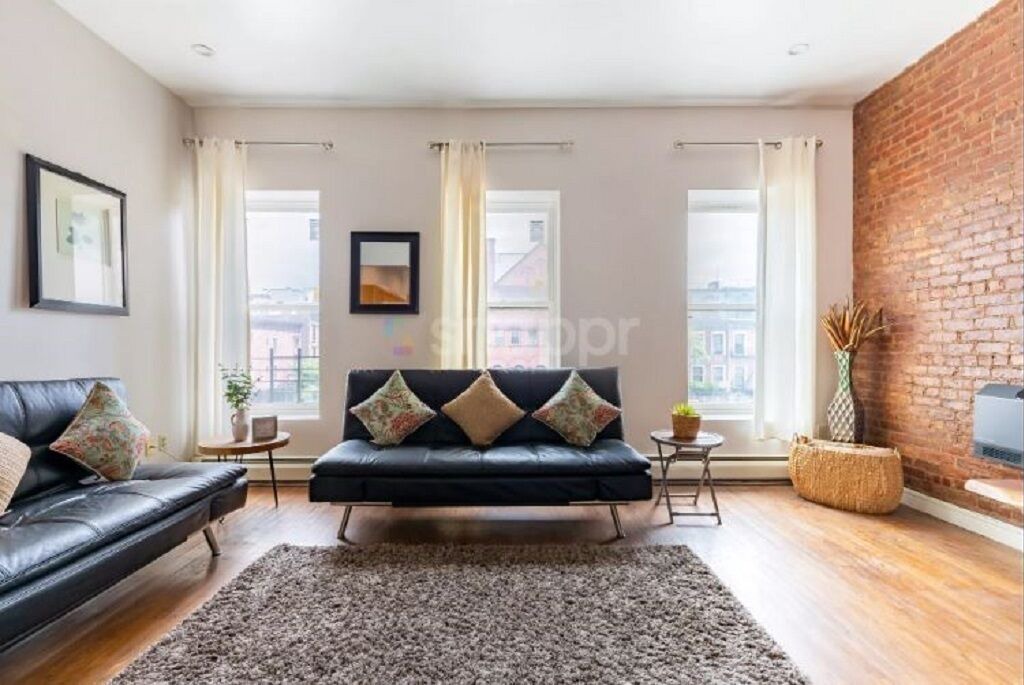 Photo of Livingroom in Central Park North