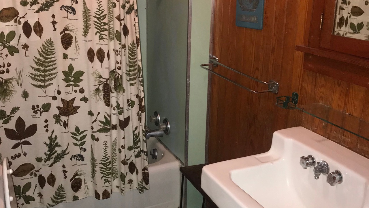 Photo of Bathroom in Inlet