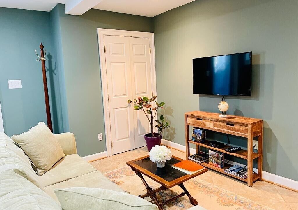 Photo of Livingroom in Fort Hunt