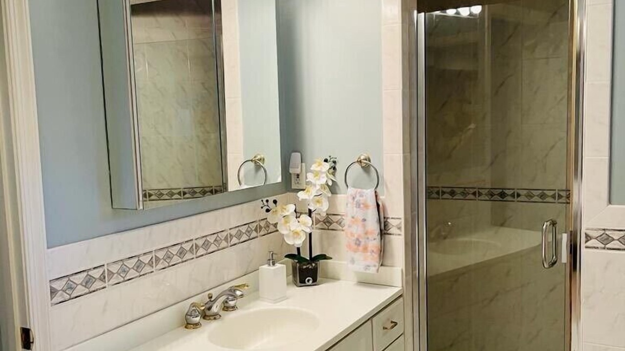 Photo of Bathroom in Fort Hunt