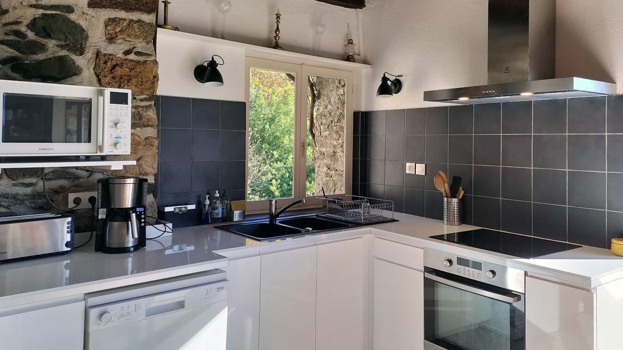 Photo of Kitchen in Montferrer