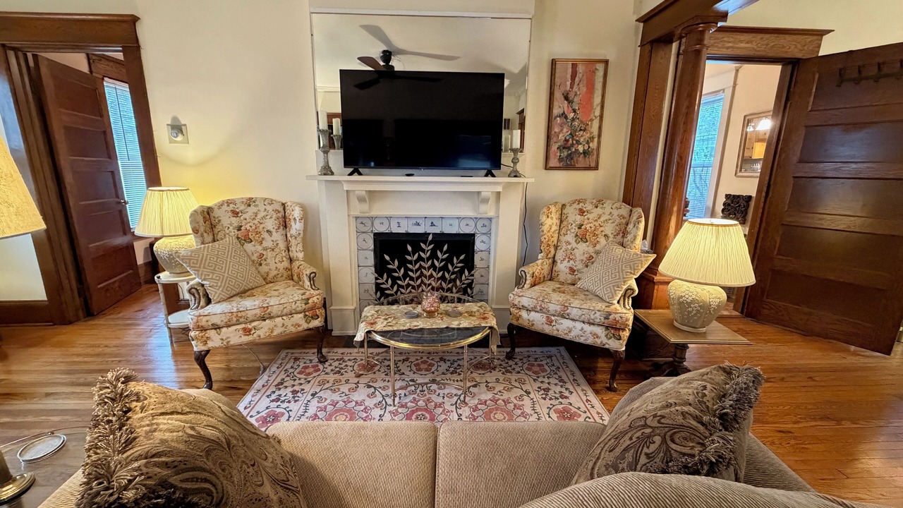 Photo of Livingroom in Town of Ledyard