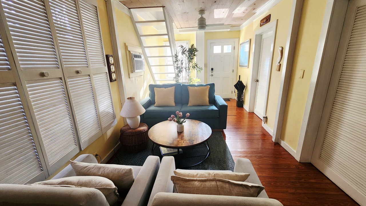Photo of Livingroom in Old Town