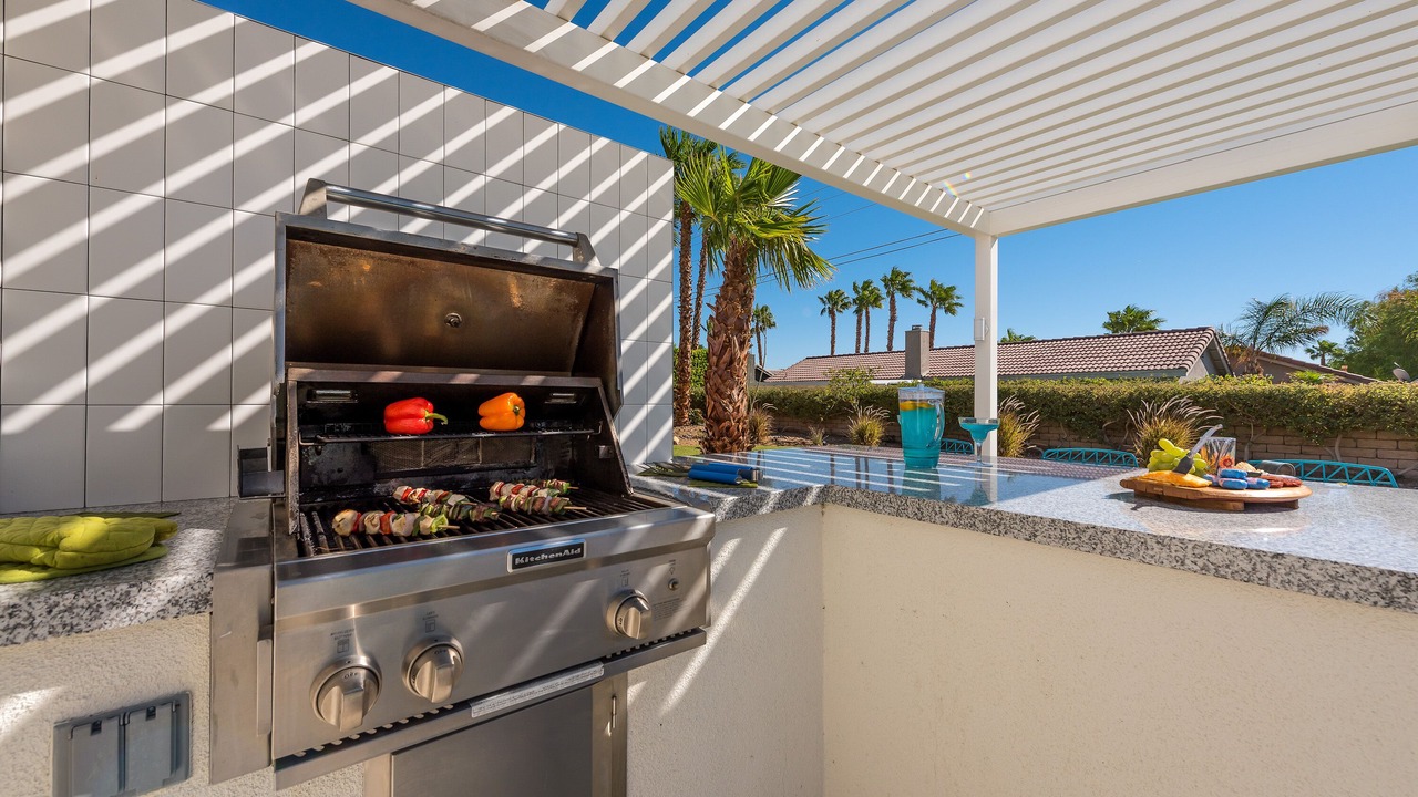 Photo of Outdoor in Racquet Club Estates
