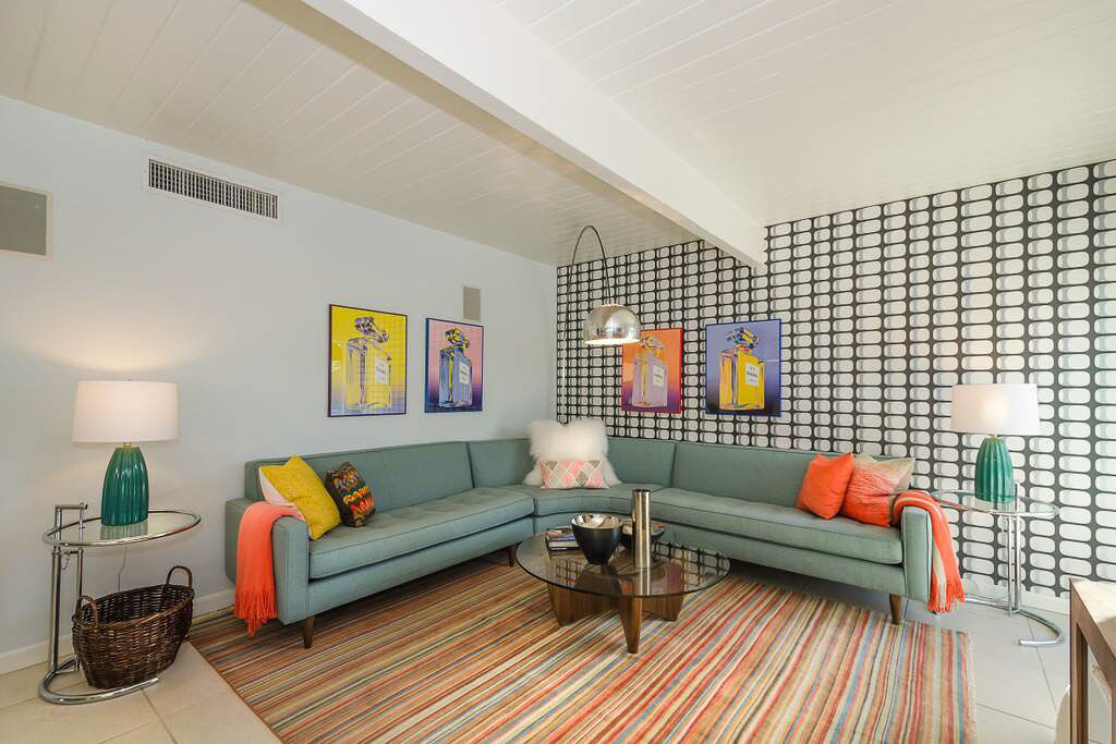 Photo of Livingroom in Racquet Club Estates