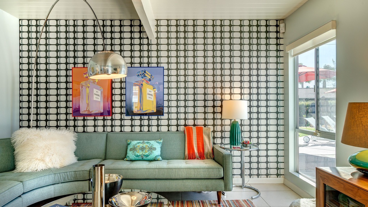 Photo of Livingroom in Racquet Club Estates