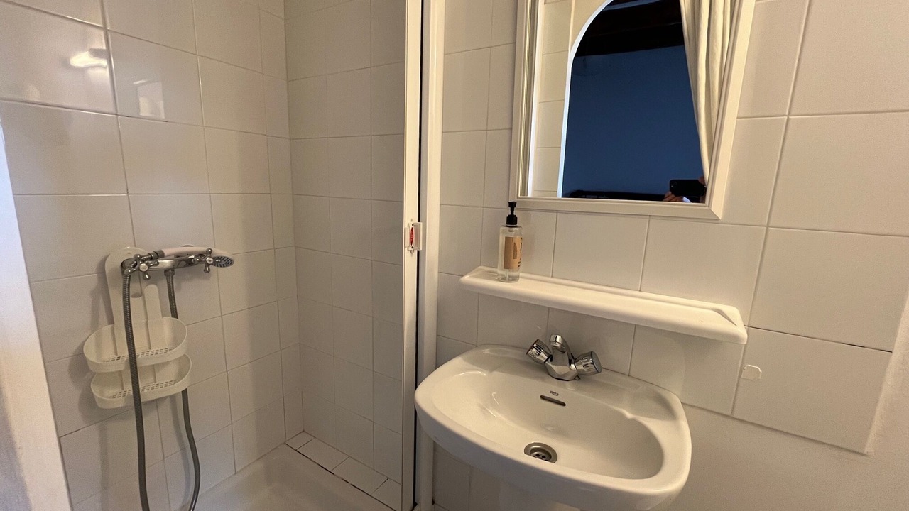 Photo of Bathroom in Banaston