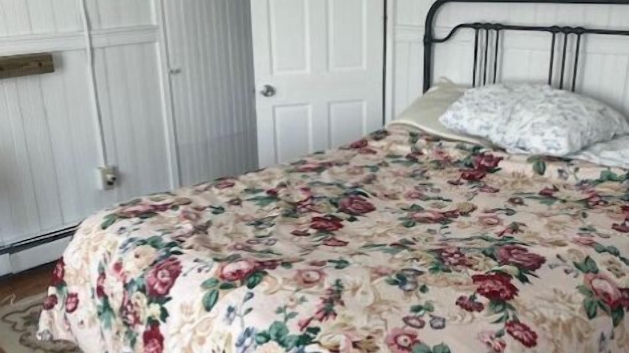 Photo of Bedroom in Falmouth Heights