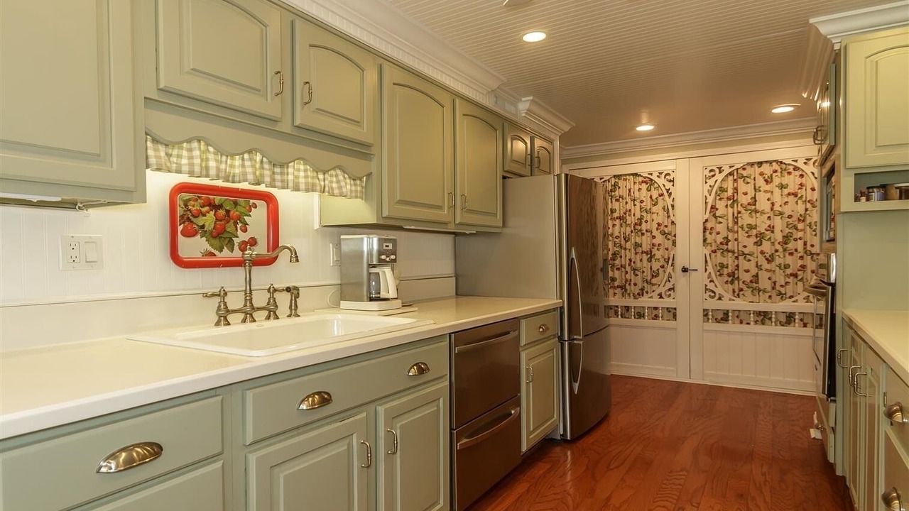 Photo of Others in Willoughby