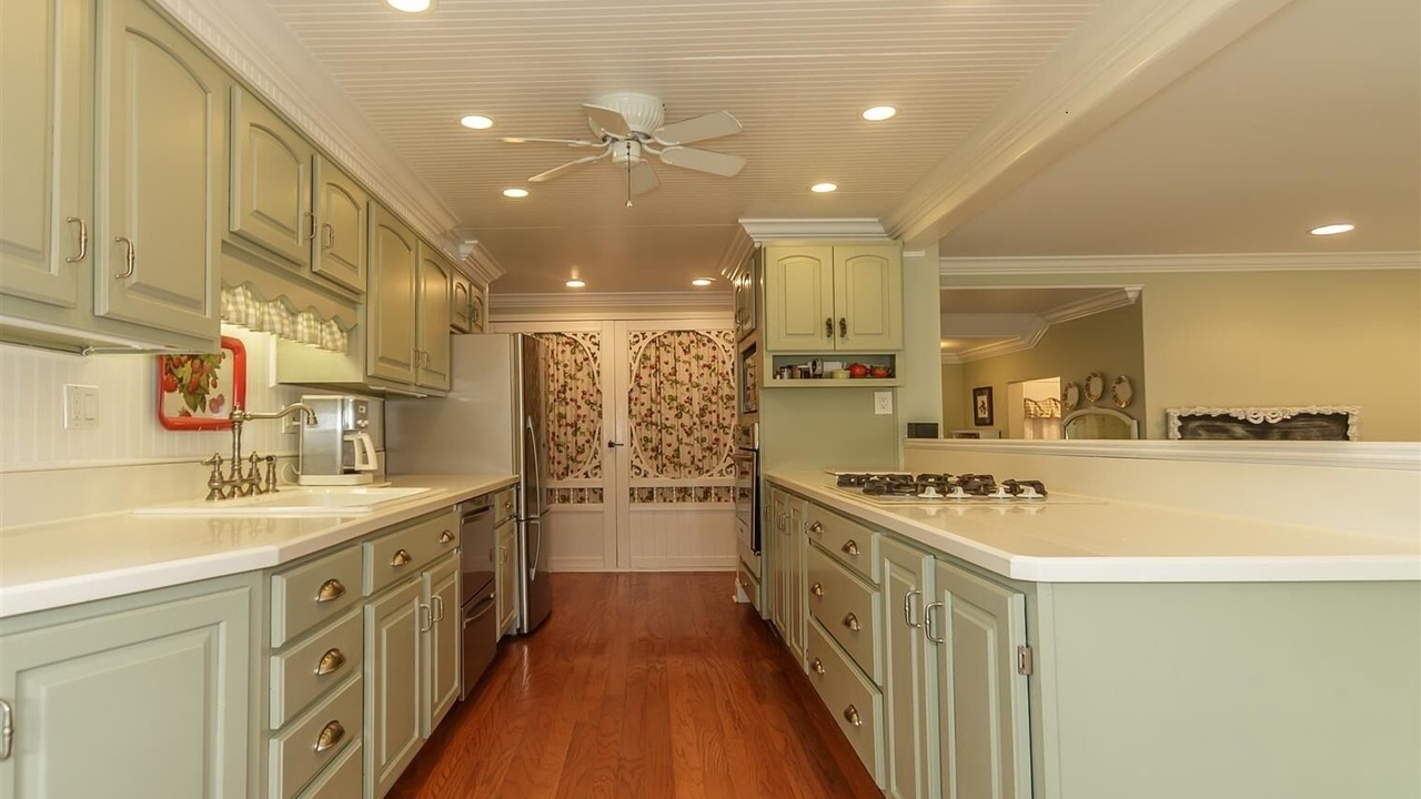 Photo of Others in Willoughby