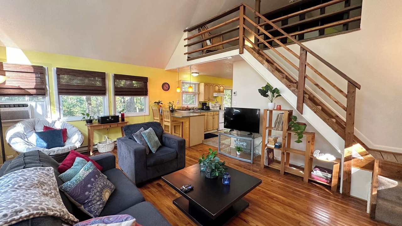Photo of Livingroom in Front Royal