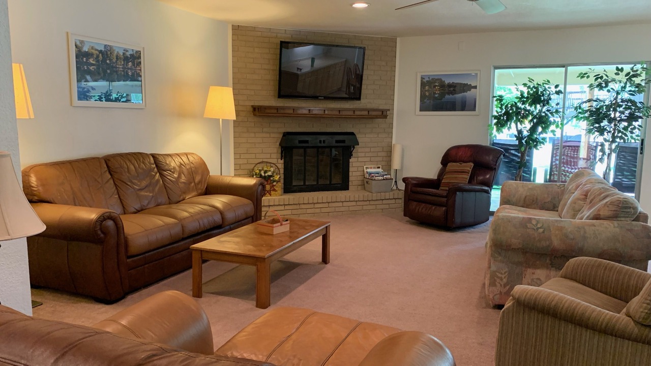 Photo of Livingroom in Seguin