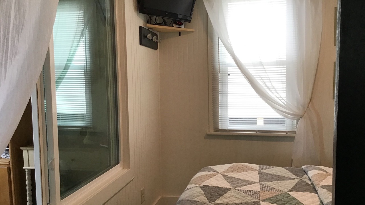 Photo of Bedroom in Sandy Creek