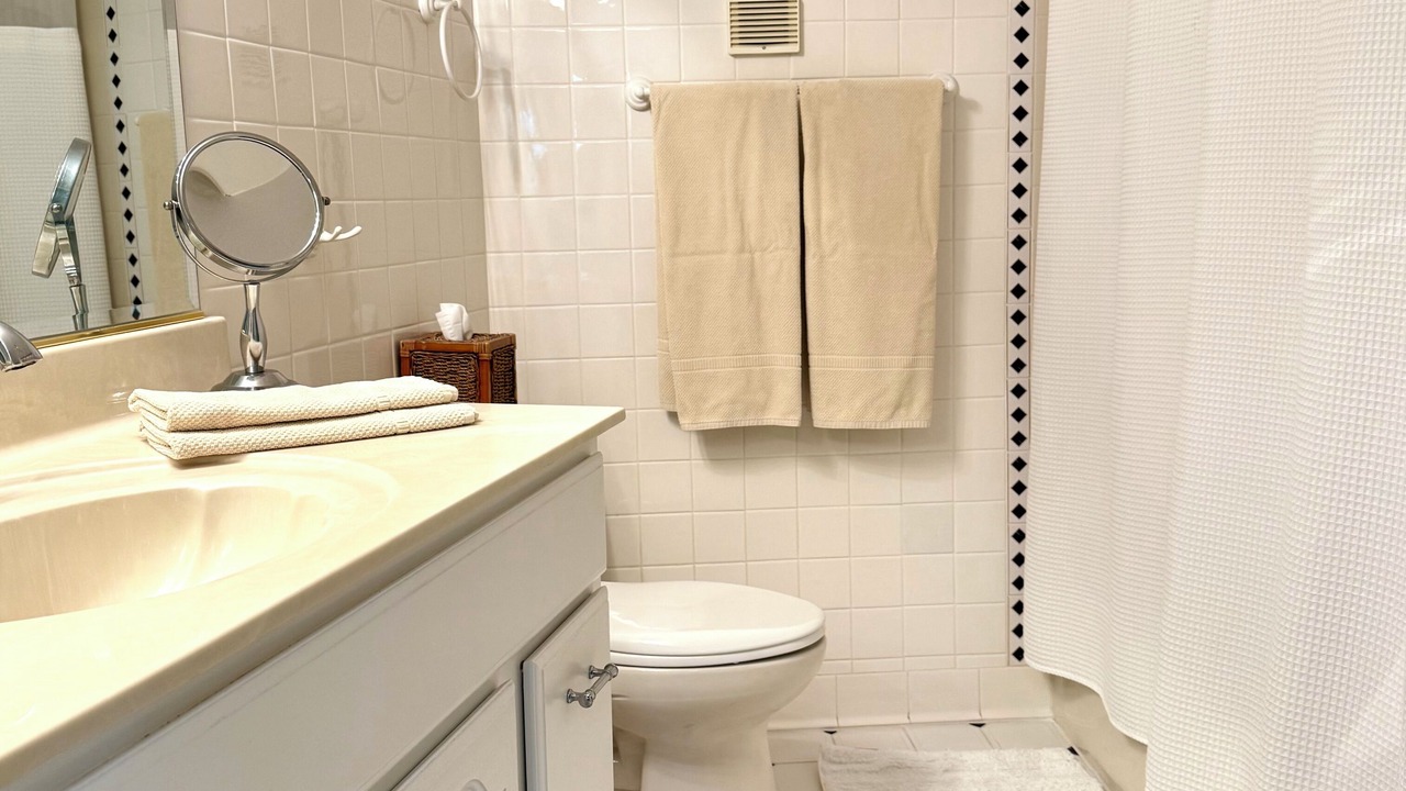 Photo of Bathroom in Sunset Beach
