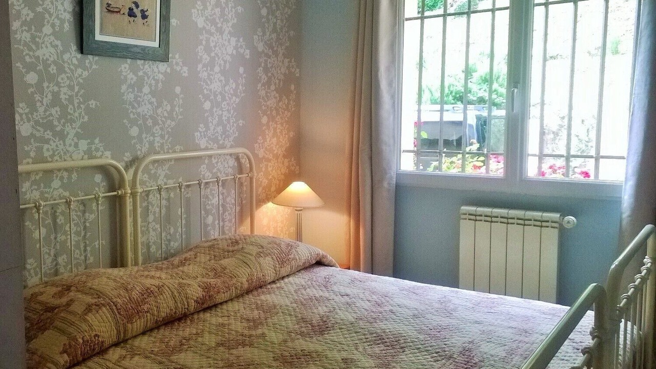 Photo of Bedroom in Saint-Raphael