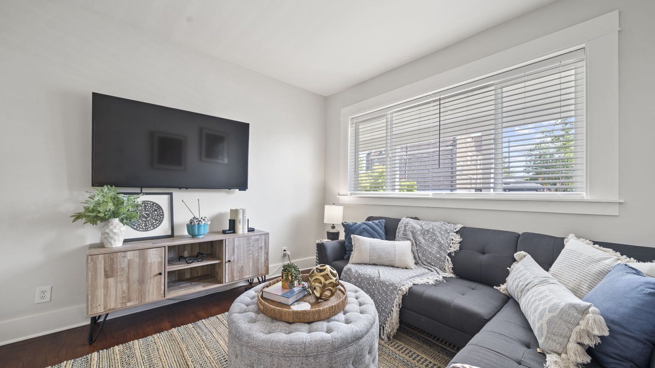 Photo of Livingroom in Central Tacoma