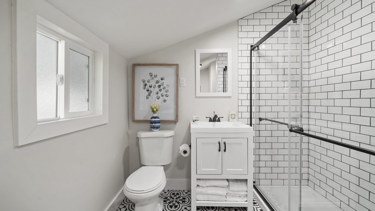 Photo of Bathroom in Central Tacoma