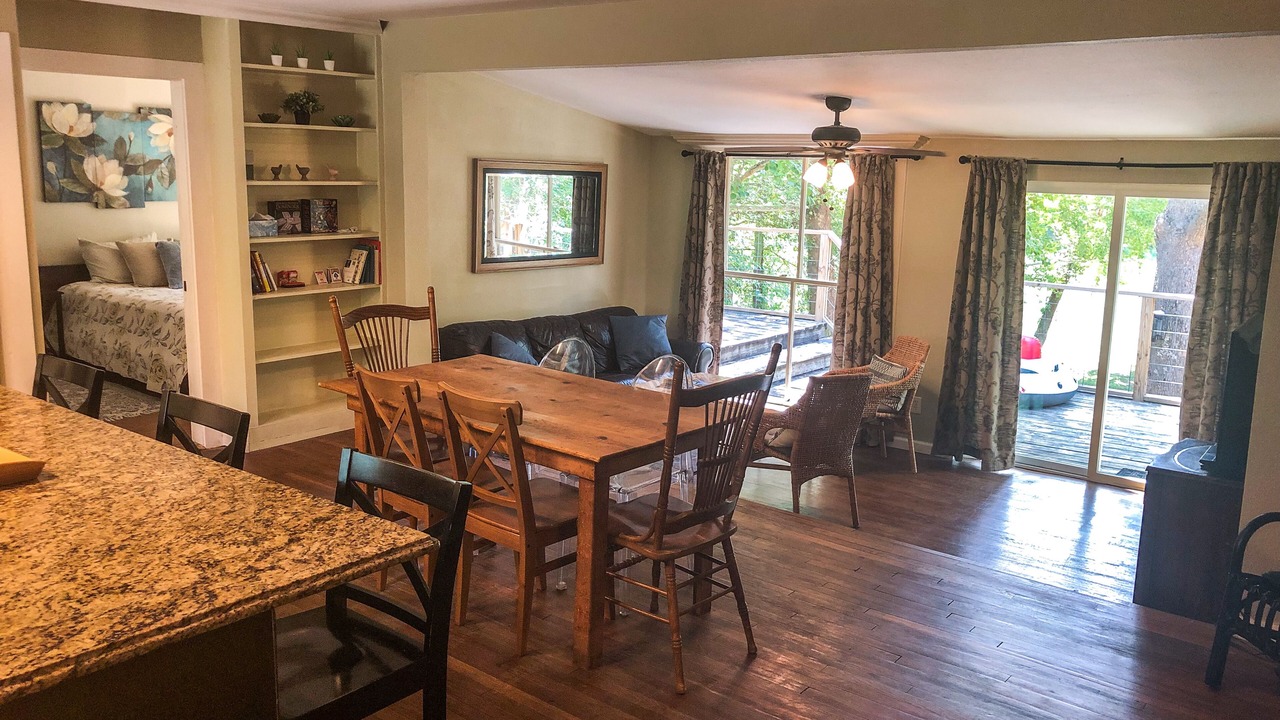 Photo of Bedroom in Bastrop
