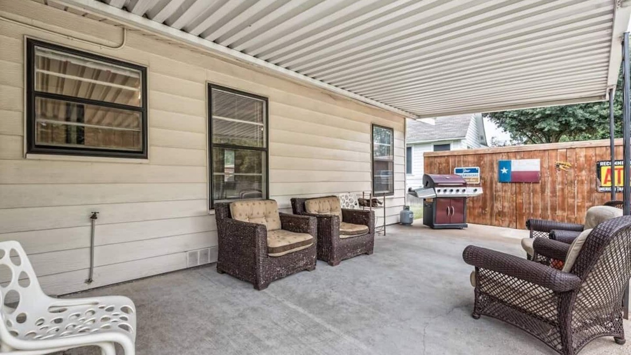 Photo of Outdoor in Dean Highland