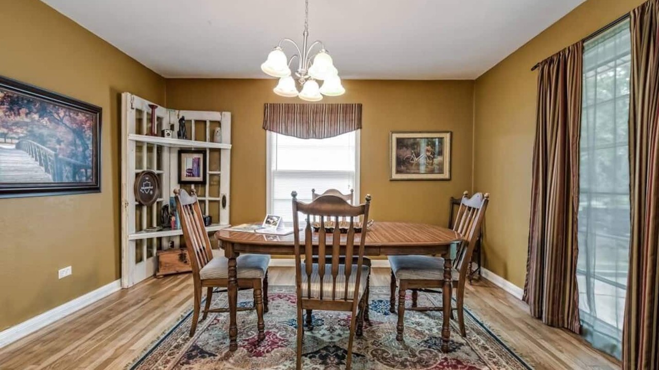 Photo of Livingroom in Dean Highland