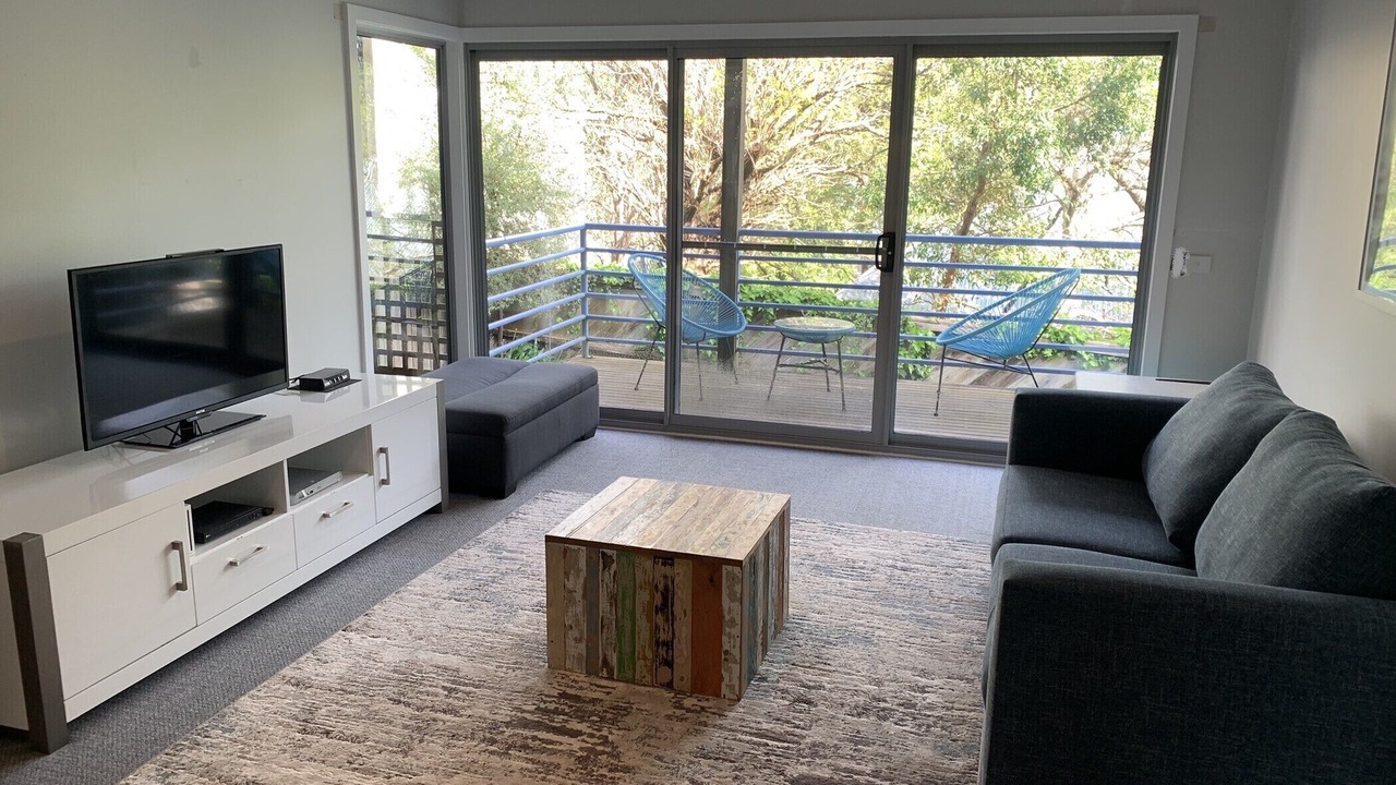 Photo of Others in Lorne