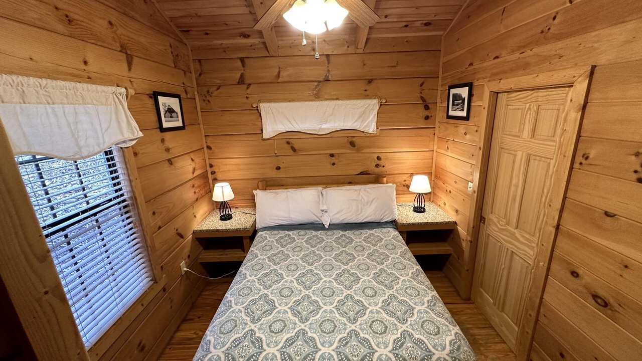 Photo of Bedroom in Candler