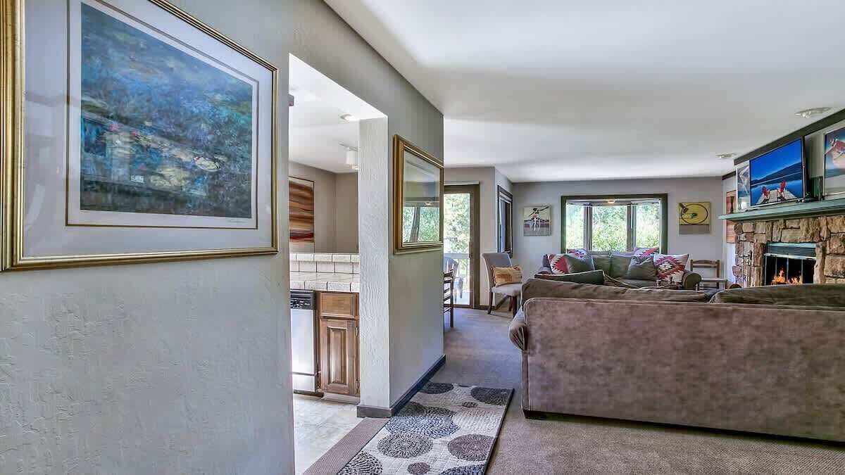 Photo of Livingroom in Olympic Valley