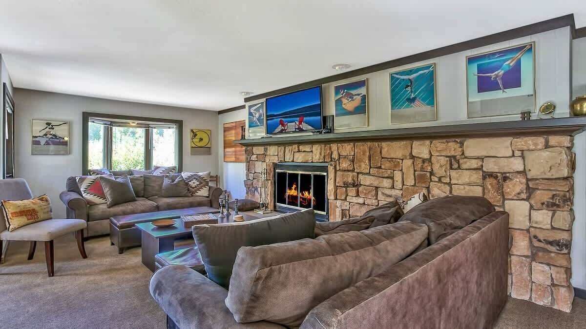 Photo of Livingroom in Olympic Valley