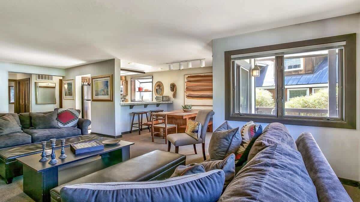 Photo of Livingroom in Olympic Valley