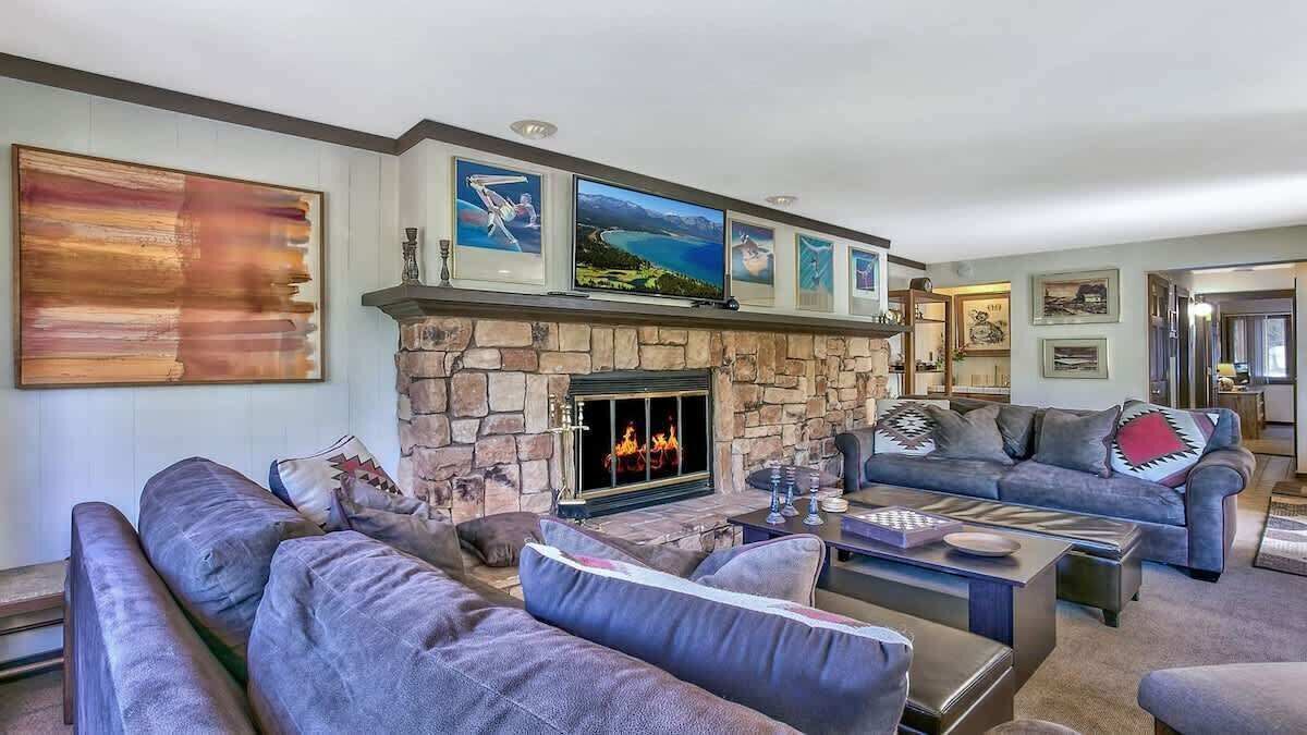 Photo of Livingroom in Olympic Valley