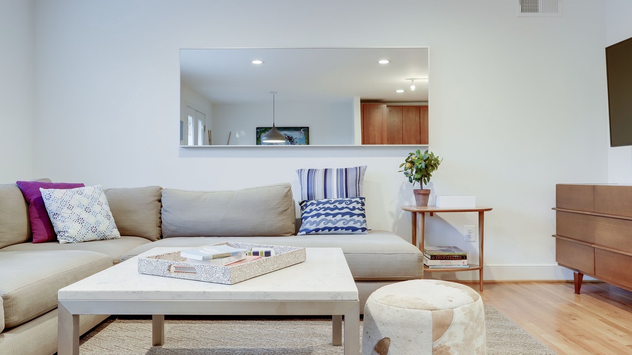 Photo of Livingroom in Cherrydale
