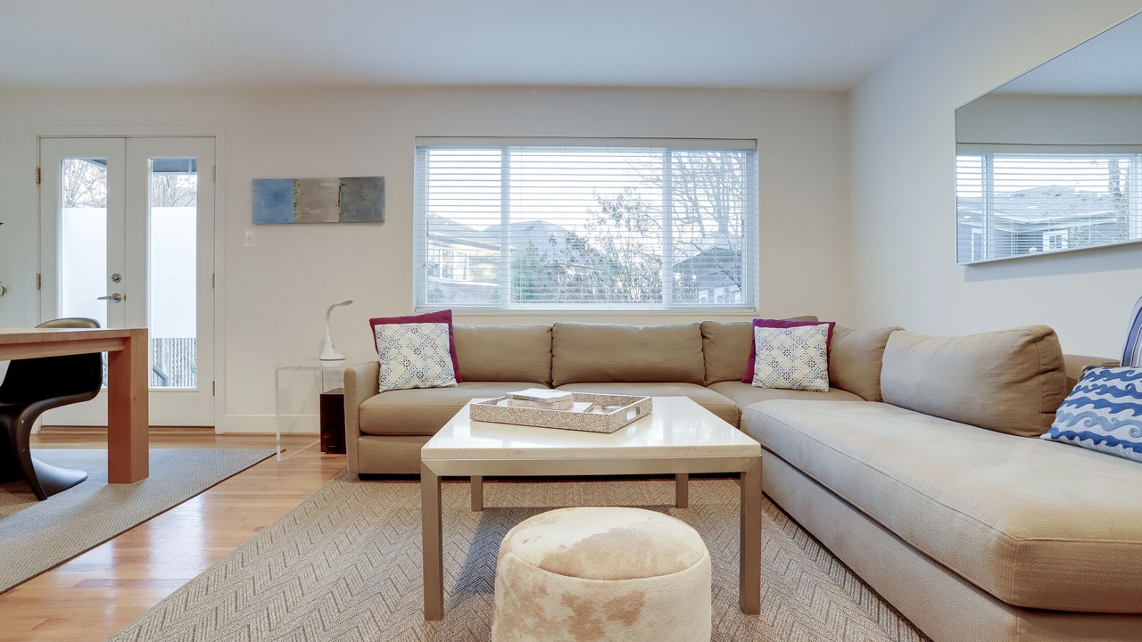 Photo of Livingroom in Cherrydale