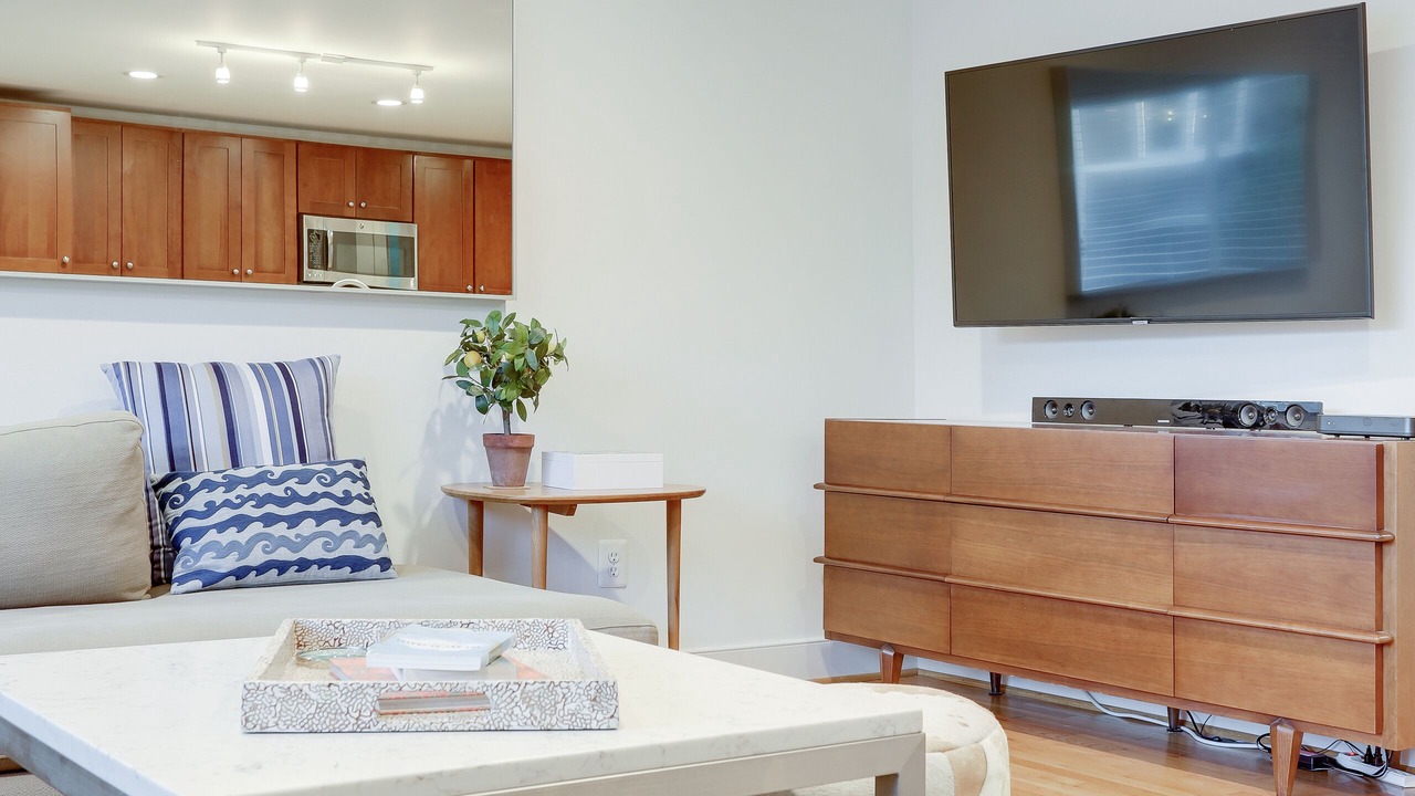 Photo of Livingroom in Cherrydale