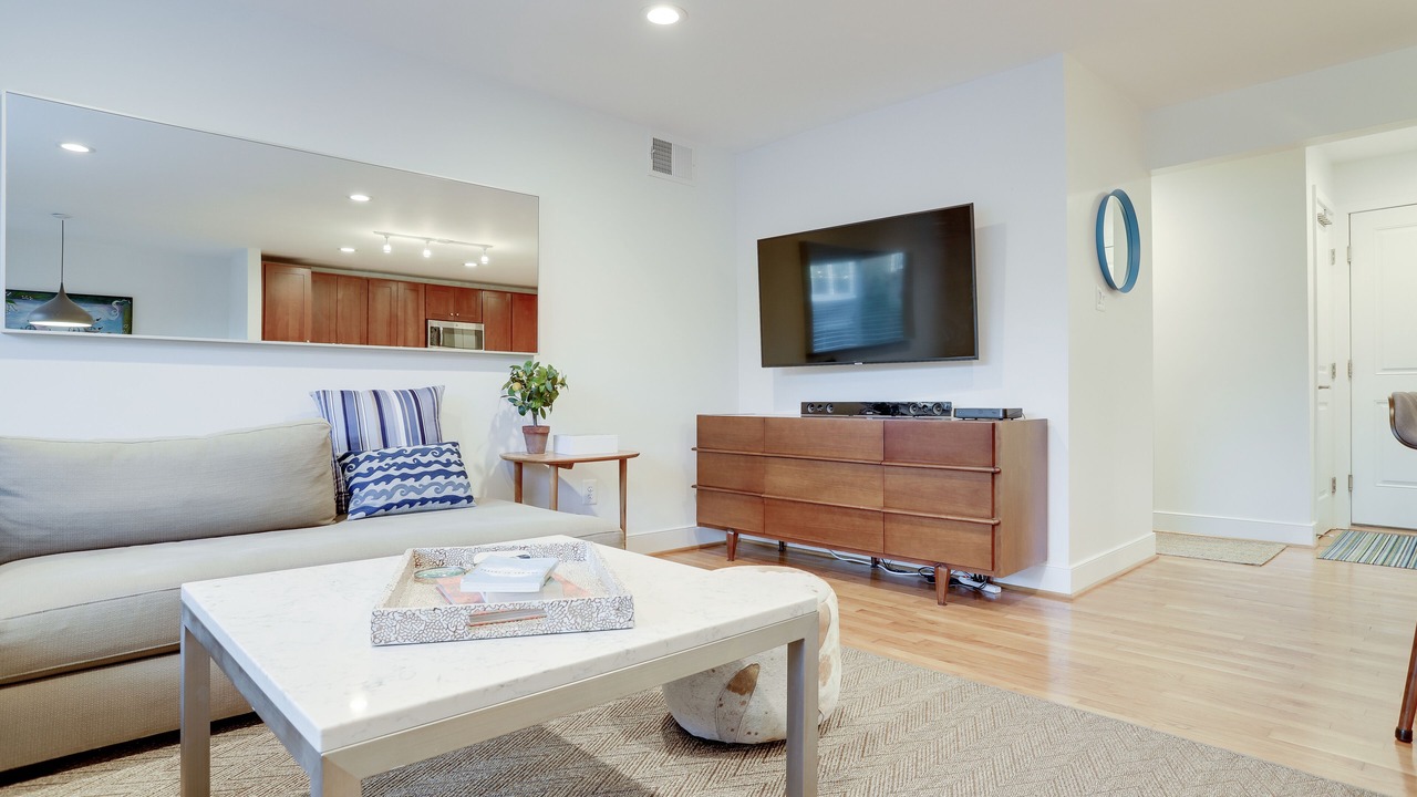 Photo of Livingroom in Cherrydale