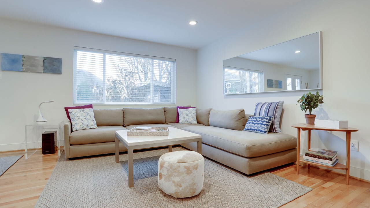 Photo of Livingroom in Cherrydale