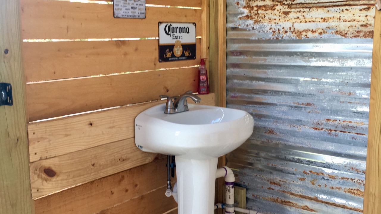 Photo of Bathroom in Kingsland