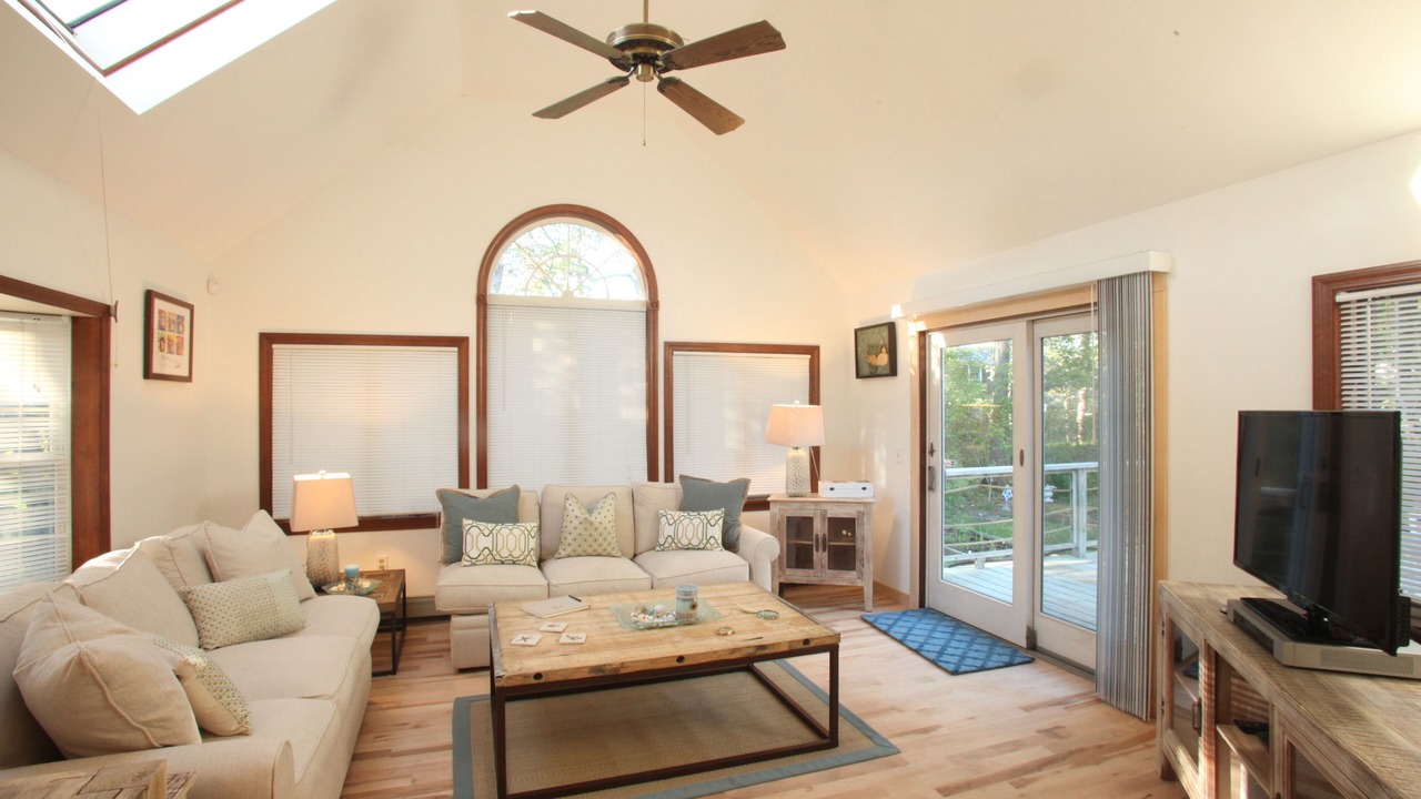 Photo of Bedroom in South Chatham