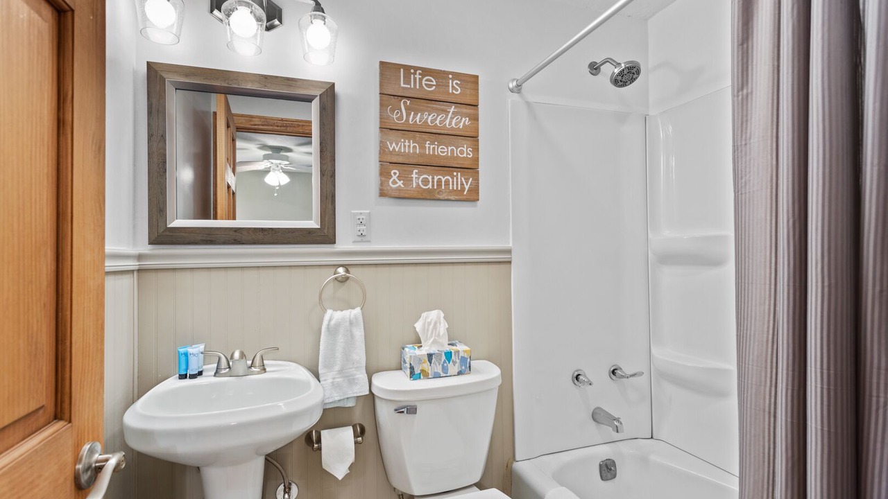 Photo of Bathroom in Camdenton