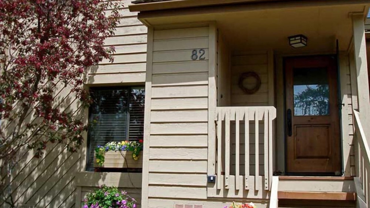 Photo of Outdoor in Elkhorn Village