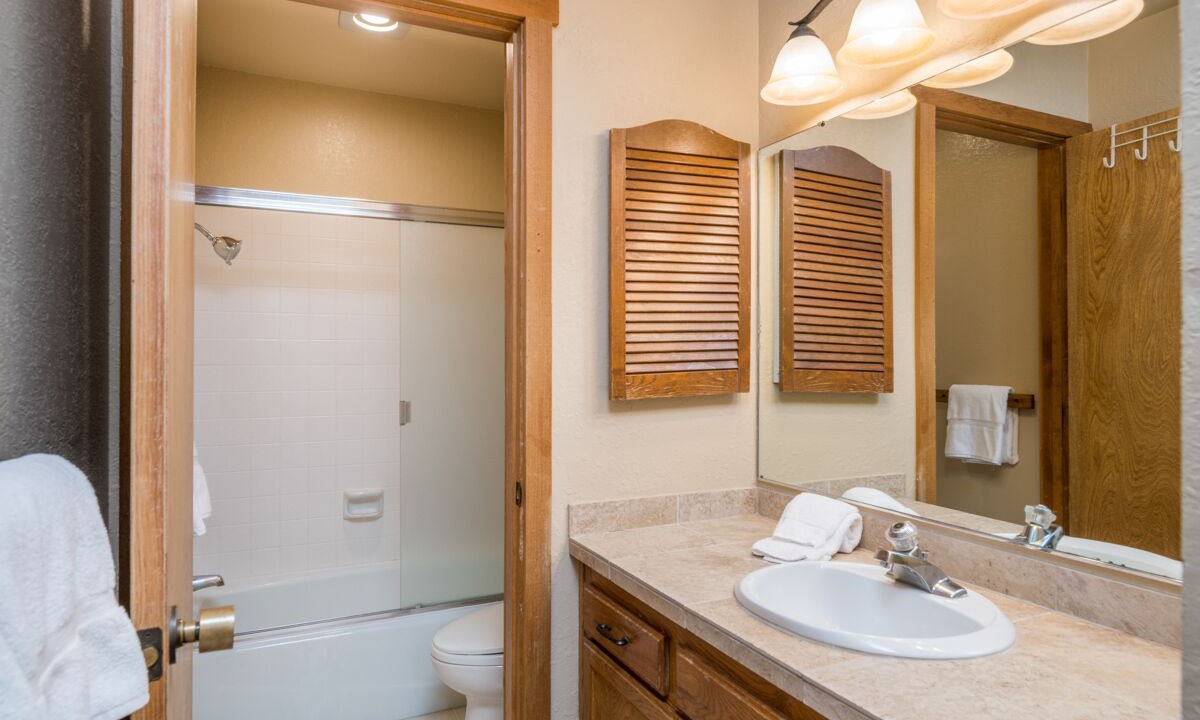 Photo of Bathroom in Elkhorn Village