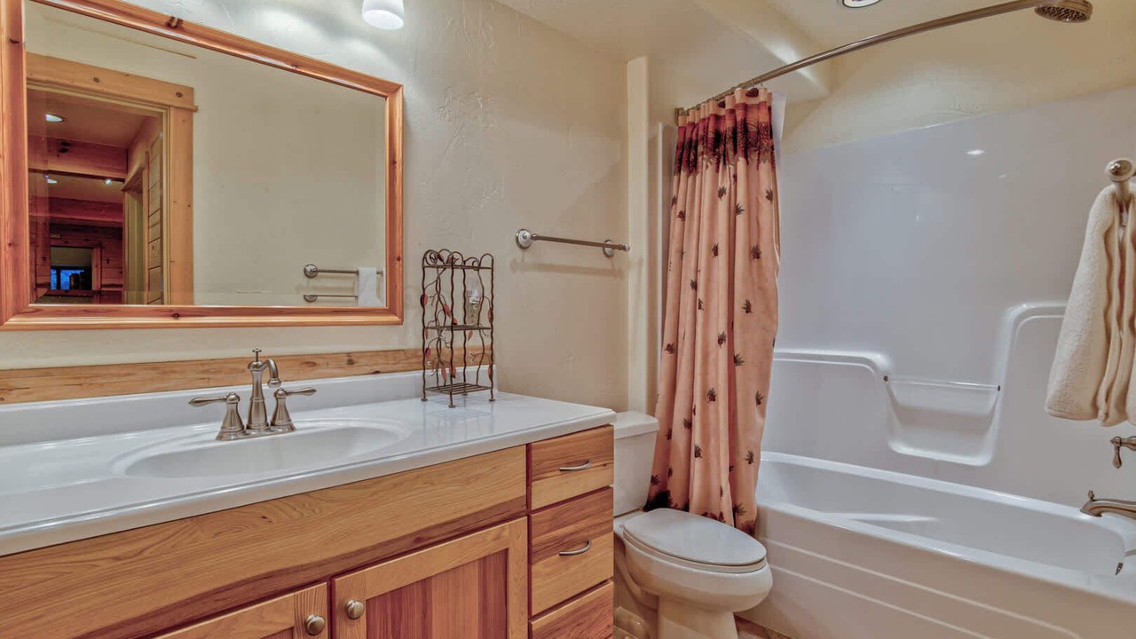 Photo of Bathroom in Oregon Water Wonderland