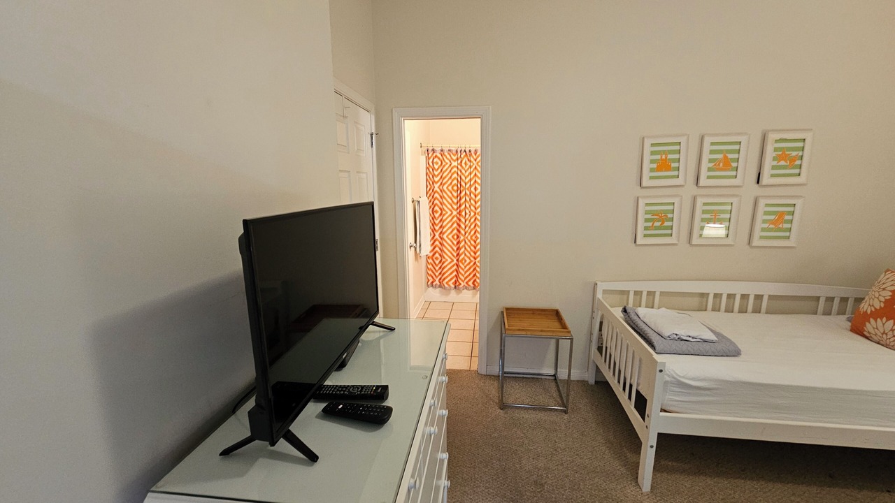 Photo of Bedroom in Dauphin Island