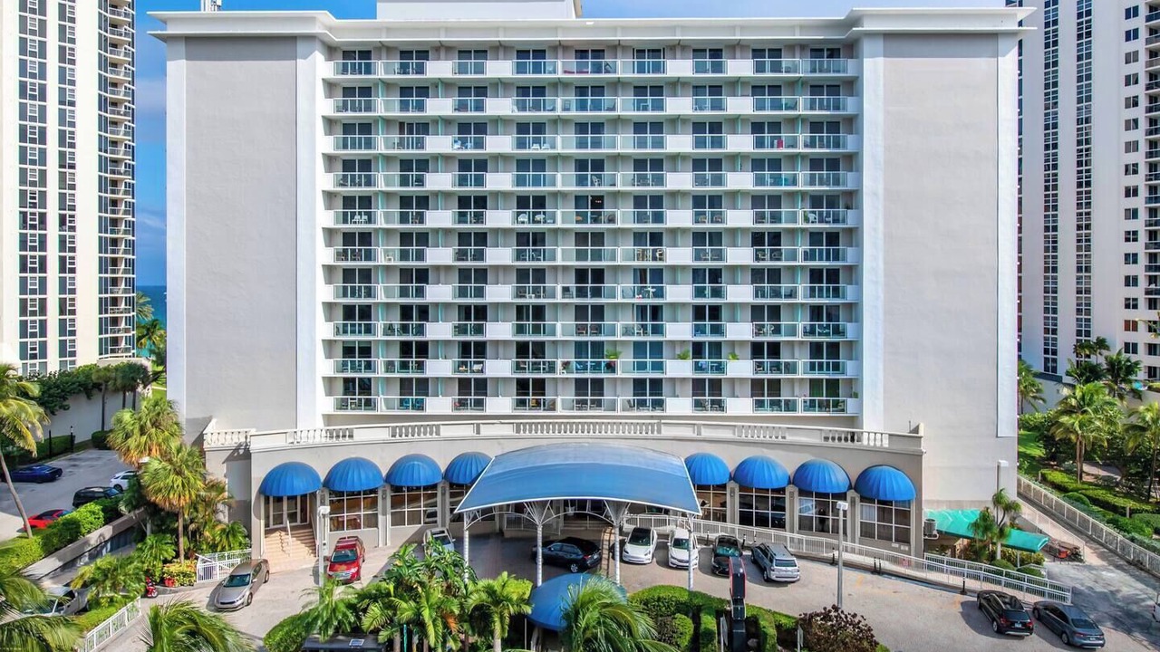 Photo of Others in Sunny Isles Beach