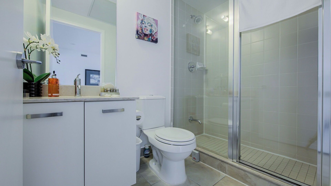 Photo of Bathroom in Bay Cloverhill