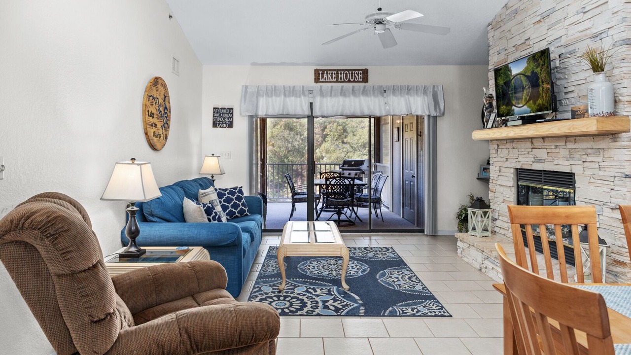 Photo of Livingroom in Osage Beach