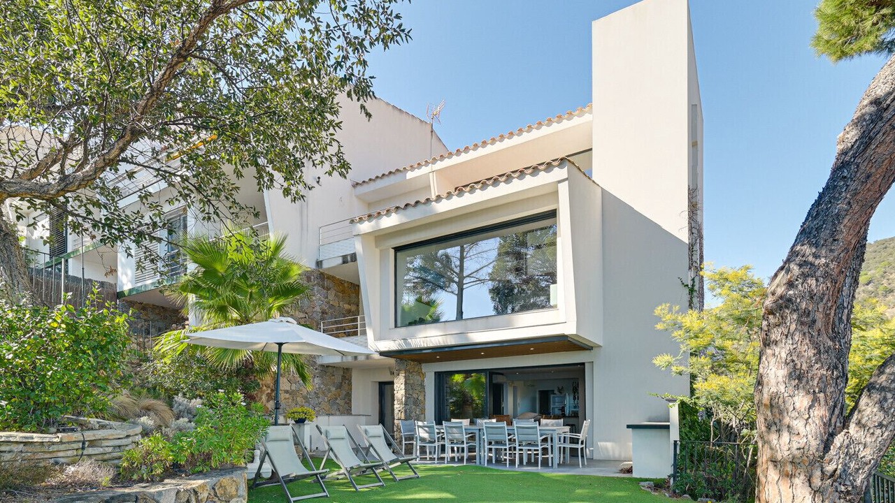 Photo of Outdoor in Salionc