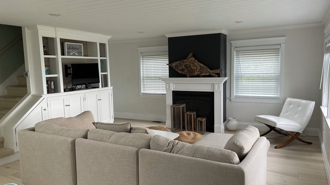 Photo of Bedroom in Knapp Shores