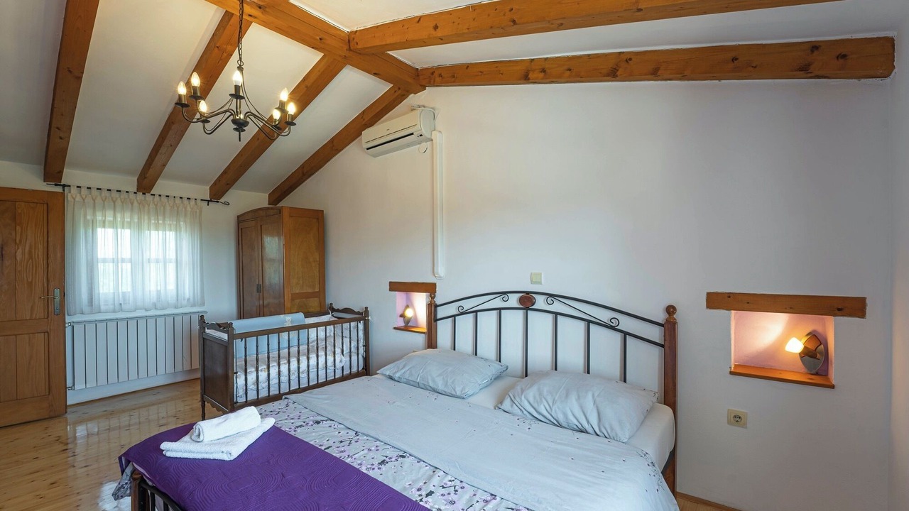 Photo of Bedroom in Kavran