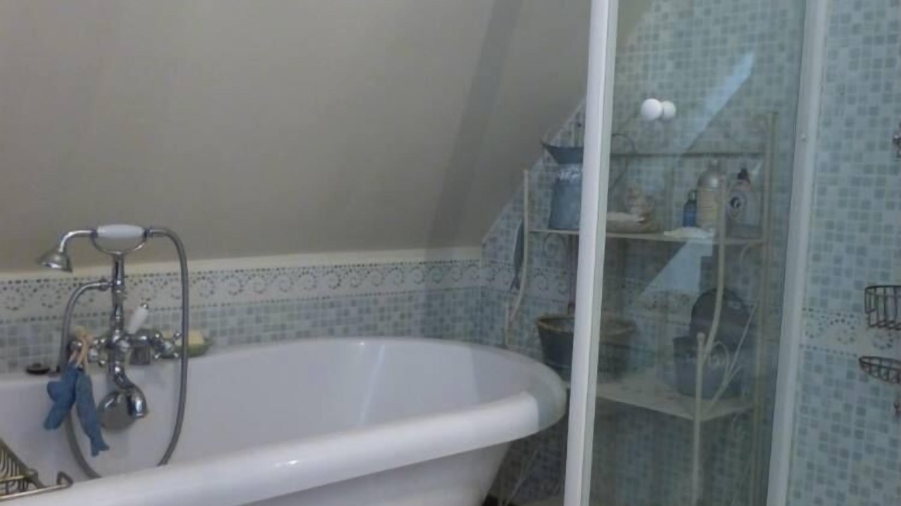 Photo of Bathroom in Le Thoureil