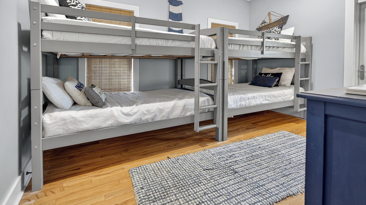 Photo of Bedroom in Seacrest